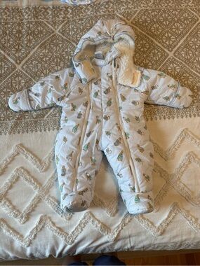 Vintage Peter Rabbit baby snowsuit (or pramsuit) by Quiltex 6 months